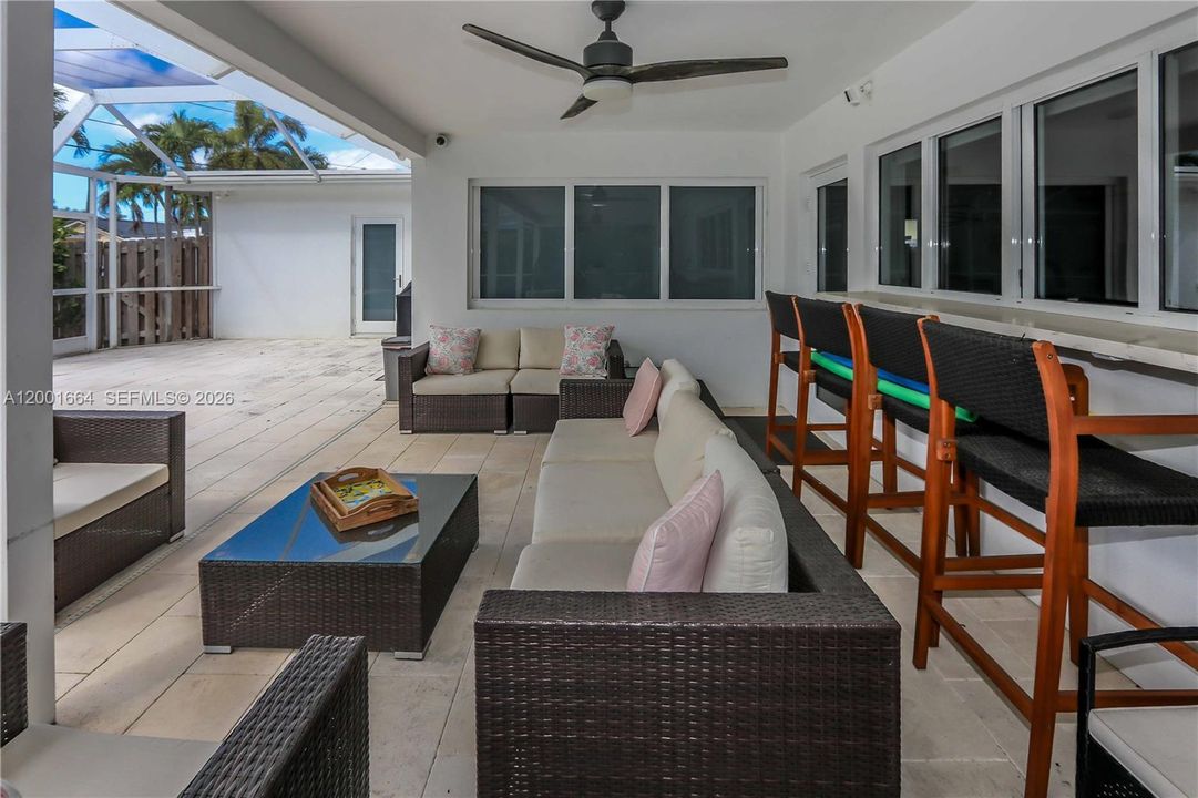 For Sale: $1,749,000 (4 beds, 3 baths, 2208 Square Feet)