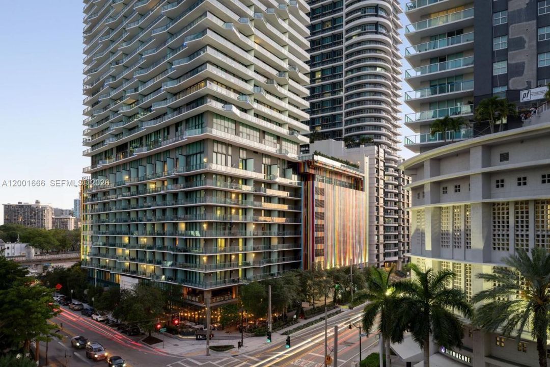 For Sale: $489,000 (1 beds, 1 baths, 570 Square Feet)