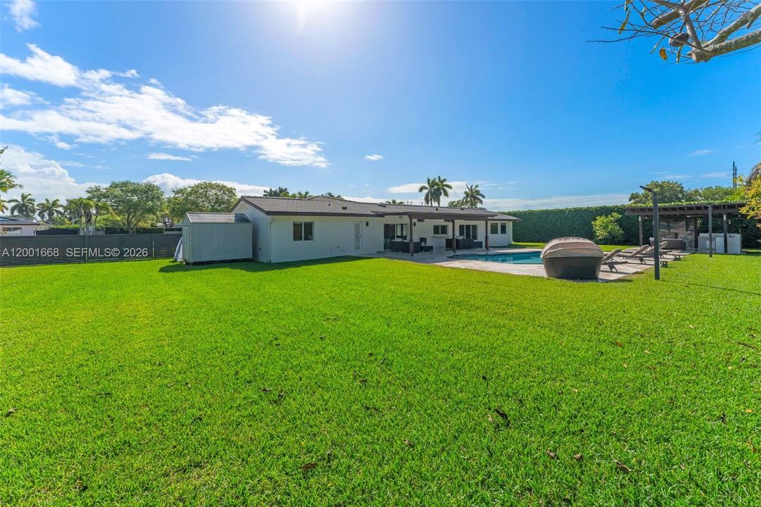 Active With Contract: $1,400,000 (5 beds, 3 baths, 0 Square Feet)