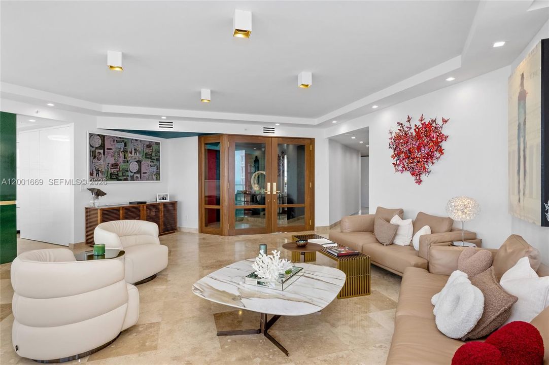 На продажу: $2,495,000 (3 спален, 2 ванн, 2623 Квадратных фут)