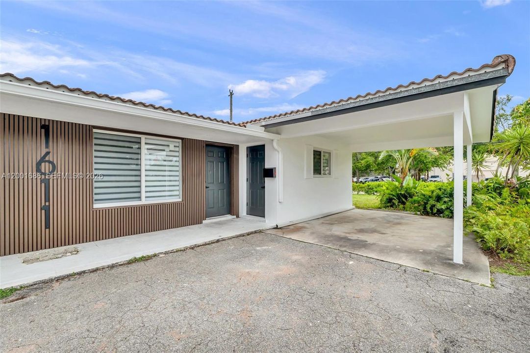 For Rent: $2,400 (1 beds, 1 baths, 600 Square Feet)