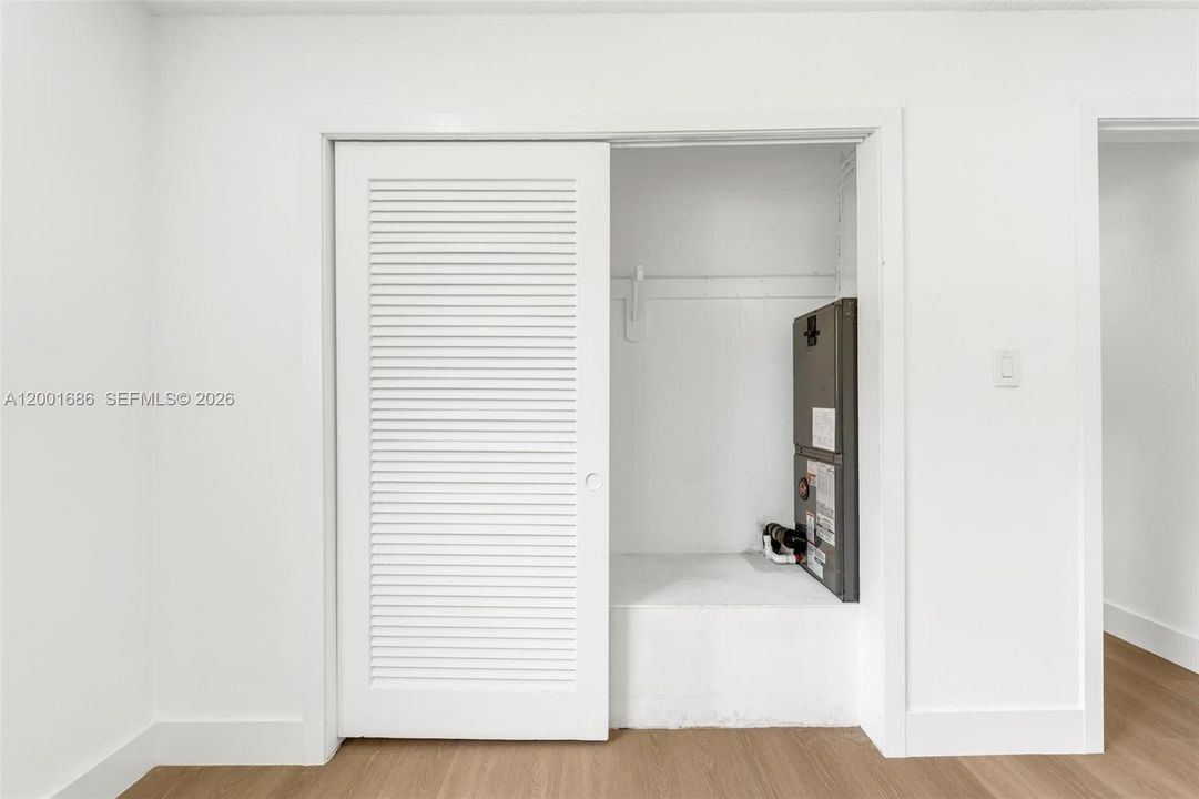 For Rent: $2,400 (1 beds, 1 baths, 600 Square Feet)