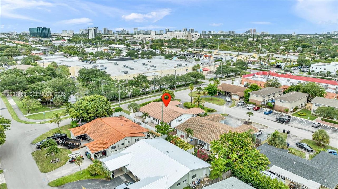 For Rent: $2,400 (1 beds, 1 baths, 600 Square Feet)