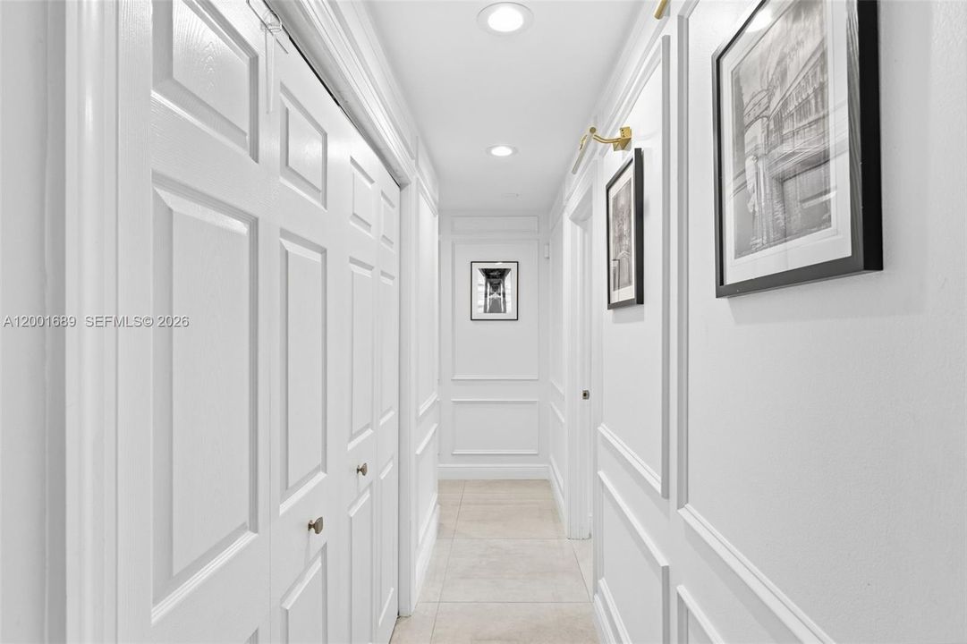 Vendido Recientemente: $795,000 (4 camas, 2 baños, 2380 Pies cuadrados)