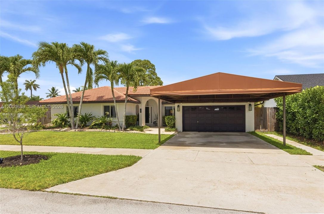 Vendido Recientemente: $795,000 (4 camas, 2 baños, 2380 Pies cuadrados)