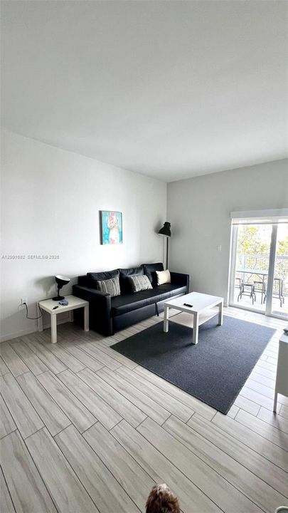 En Venta: $350,000 (1 camas, 1 baños, 641 Pies cuadrados)