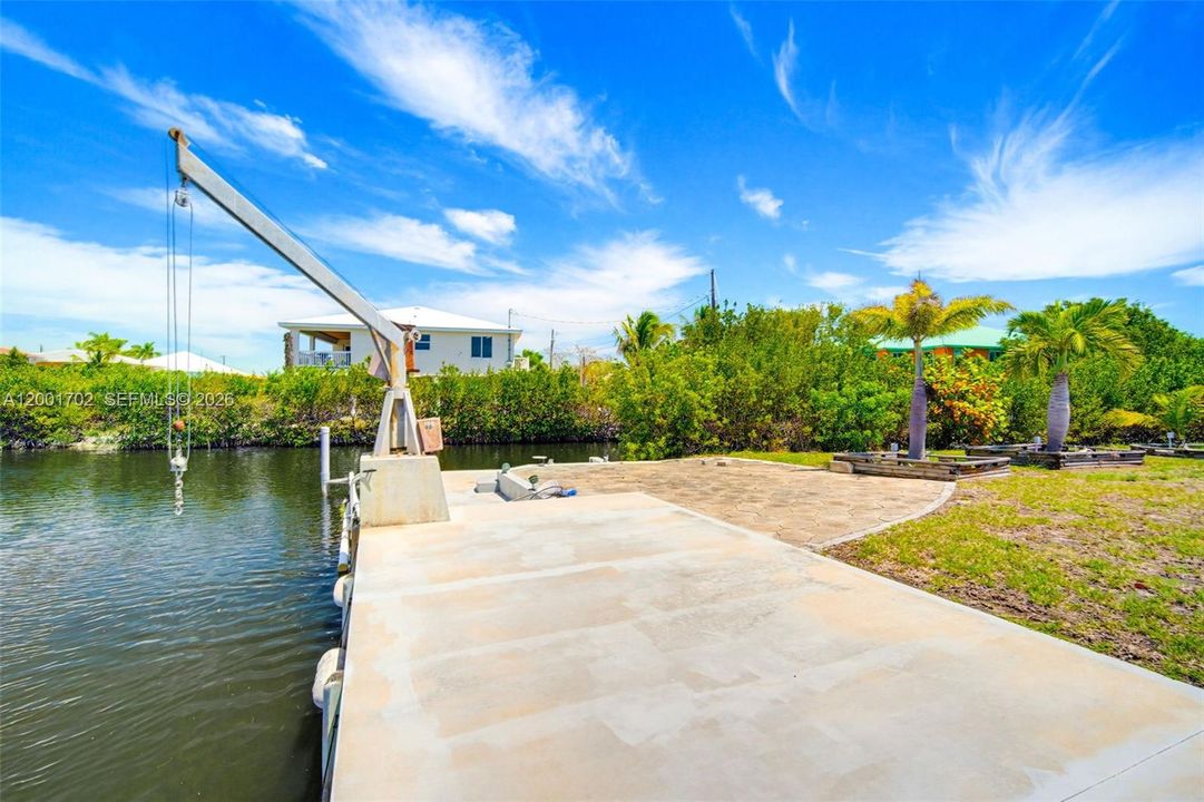 For Rent: $4,000 (3 beds, 2 baths, 888 Square Feet)
