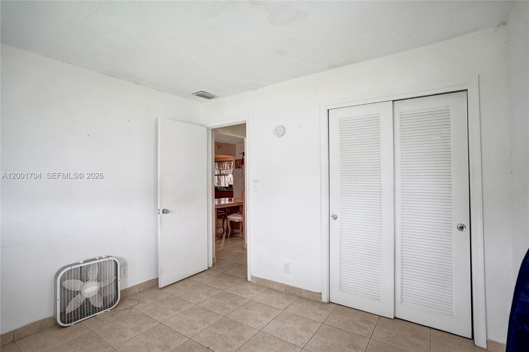 En Venta: $269,999 (2 camas, 1 baños, 884 Pies cuadrados)