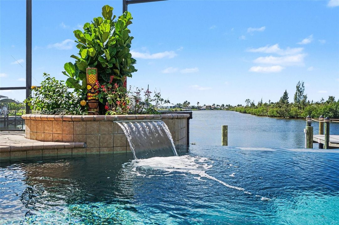 For Sale: $1,200,000 (3 beds, 3 baths, 2551 Square Feet)