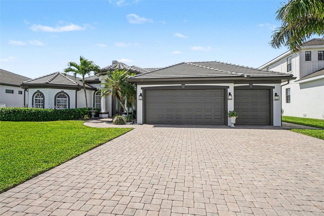 For Sale: $1,200,000 (3 beds, 3 baths, 2551 Square Feet)