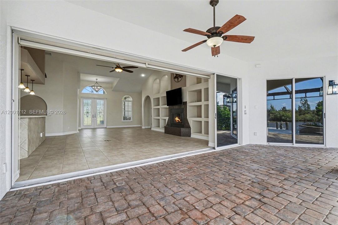 For Sale: $1,200,000 (3 beds, 3 baths, 2551 Square Feet)