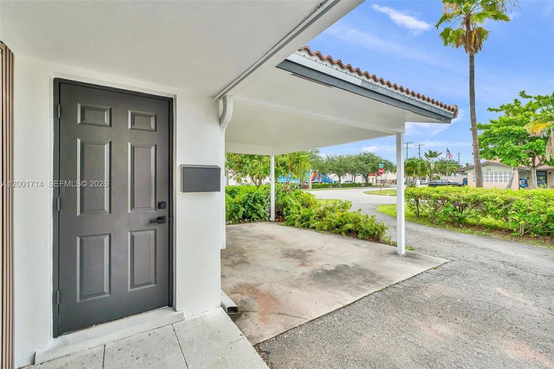 For Rent: $1,500 (0 beds, 1 baths, 340 Square Feet)