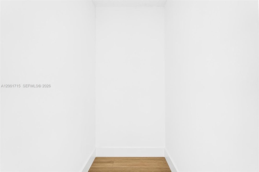For Rent: $2,100 (0 beds, 1 baths, 450 Square Feet)