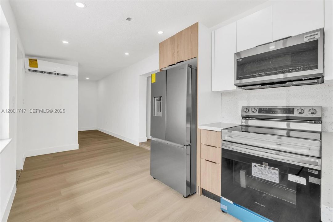 For Rent: $2,100 (0 beds, 1 baths, 480 Square Feet)