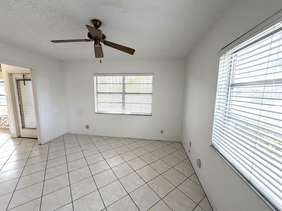 Guest bedroom