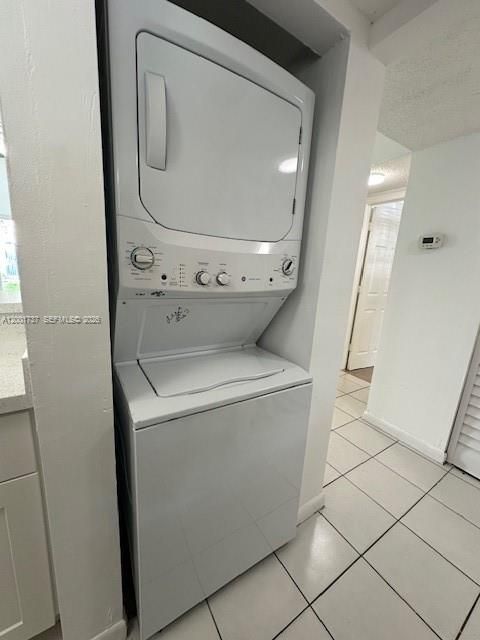 Activo con contrato: $1,900 (2 camas, 2 baños, 767 Pies cuadrados)