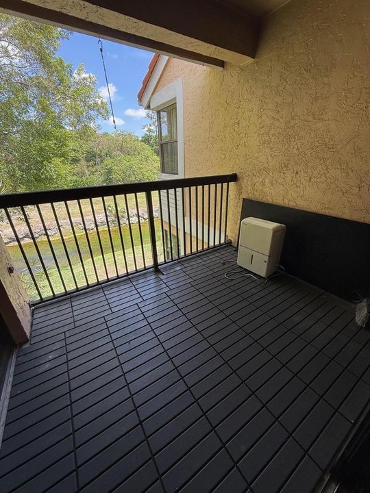 5721PATIO VIEW