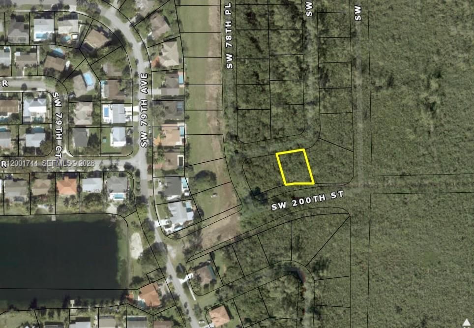 En Venta: $93,800 (0.22 acres)