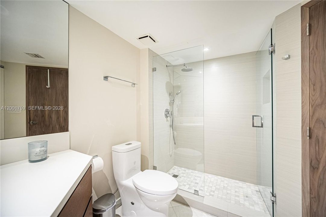 Activo con contrato: $1,650,000 (2 camas, 2 baños, 2020 Pies cuadrados)