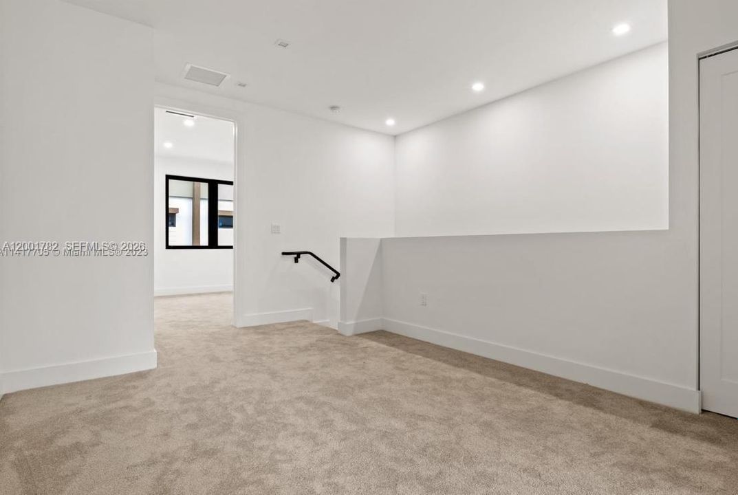 En Venta: $598,000 (3 camas, 2 baños, 1566 Pies cuadrados)