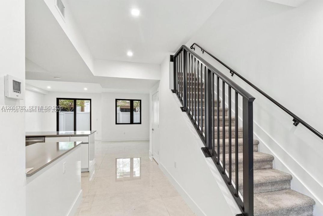 En Venta: $598,000 (3 camas, 2 baños, 1566 Pies cuadrados)