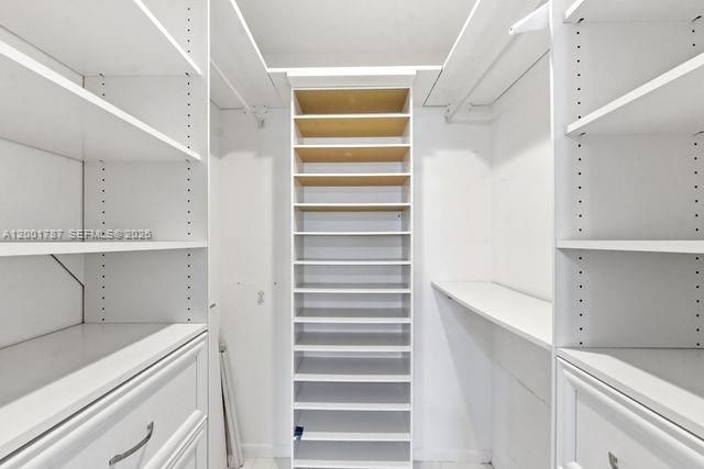 GUEST CLOSET