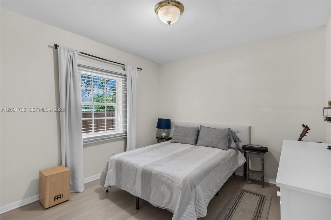 For Sale: $595,000 (3 beds, 2 baths, 1512 Square Feet)
