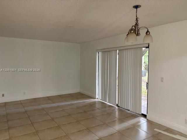 Activo con contrato: $185,000 (2 camas, 2 baños, 904 Pies cuadrados)