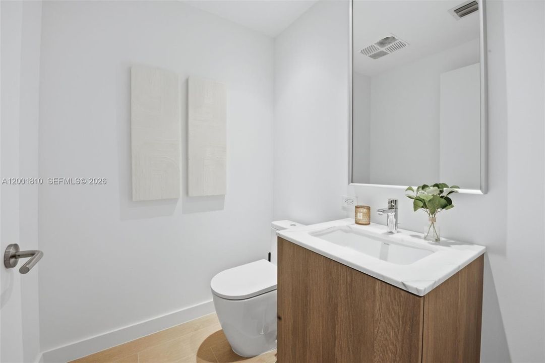 Active With Contract: $10,000 (2 beds, 2 baths, 1201 Square Feet)