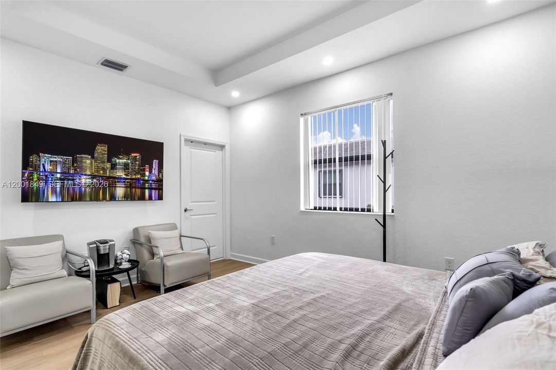 En Venta: $529,999 (3 camas, 2 baños, 1485 Pies cuadrados)