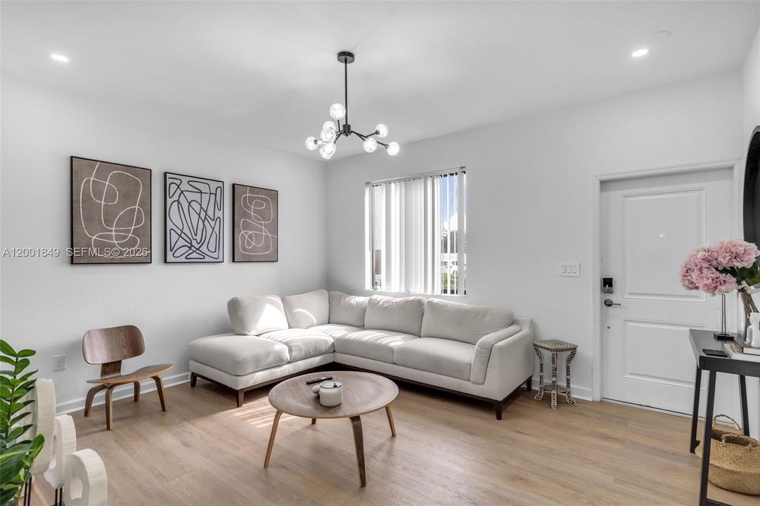 En Venta: $529,999 (3 camas, 2 baños, 1485 Pies cuadrados)