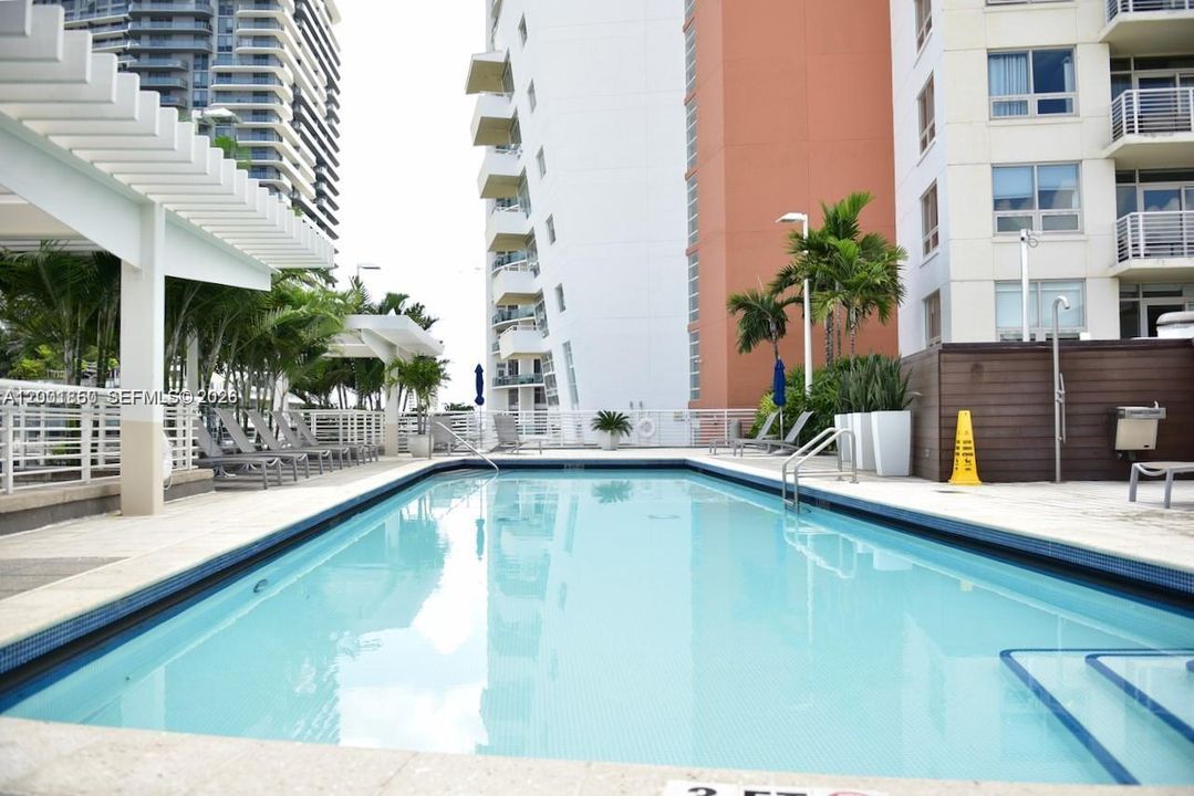 For Sale: $620,000 (0 beds, 1 baths, 1309 Square Feet)