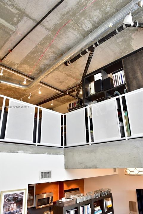 For Sale: $620,000 (0 beds, 1 baths, 1309 Square Feet)
