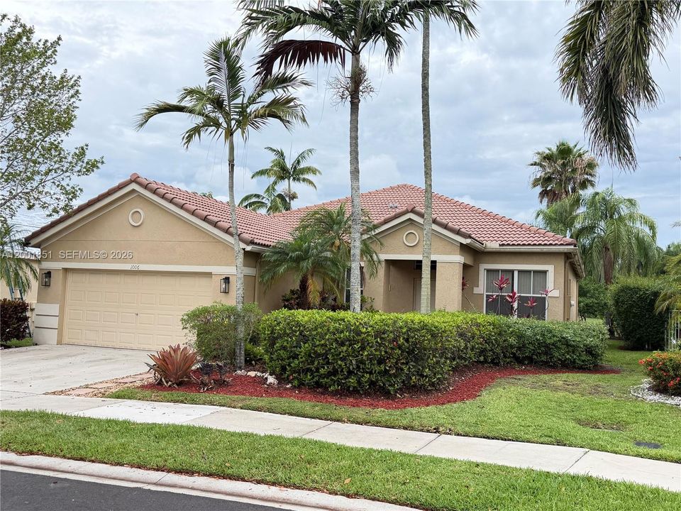 Active With Contract: $4,500 (4 beds, 2 baths, 2115 Square Feet)