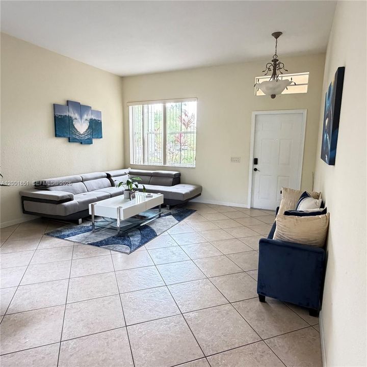 Active With Contract: $4,500 (4 beds, 2 baths, 2115 Square Feet)