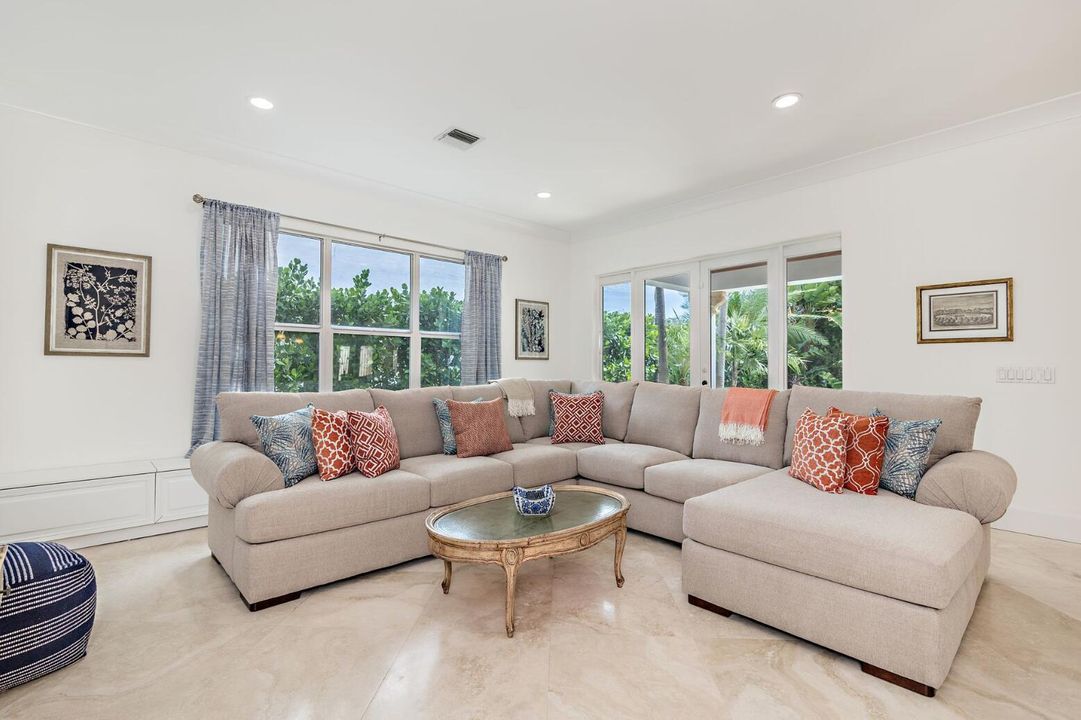 141 Gregory Place_07