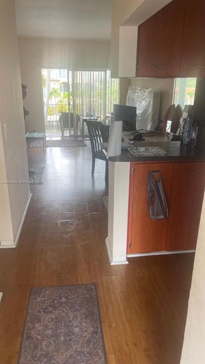 For Sale: $169,000 (0 beds, 1 baths, 441 Square Feet)