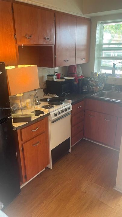 For Sale: $169,000 (0 beds, 1 baths, 441 Square Feet)