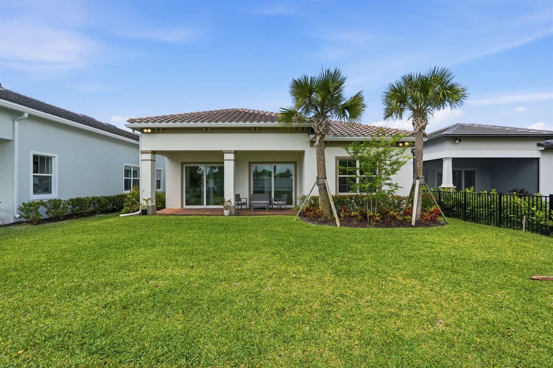 48-web-or-mls-10550_Northbrook_Cir_049 (