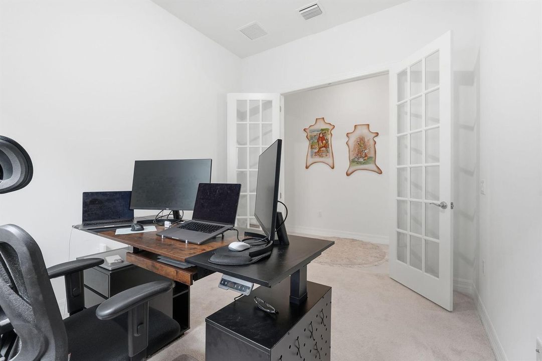 16-web-or-mls-10550_Northbrook_Cir_017