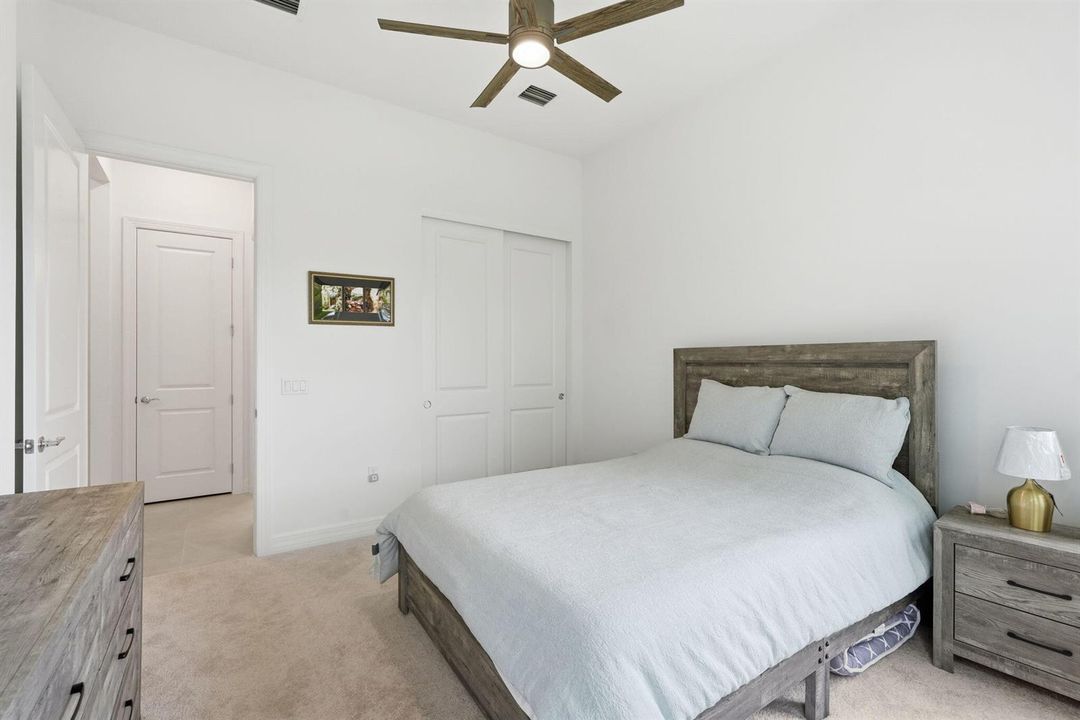 11-web-or-mls-10550_Northbrook_Cir_012