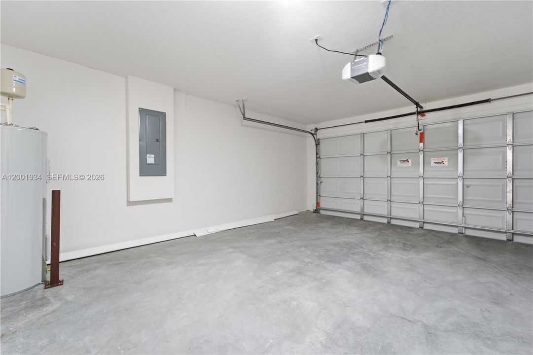 На продажу: $509,900 (4 спален, 3 ванн, 2000 Квадратных фут)