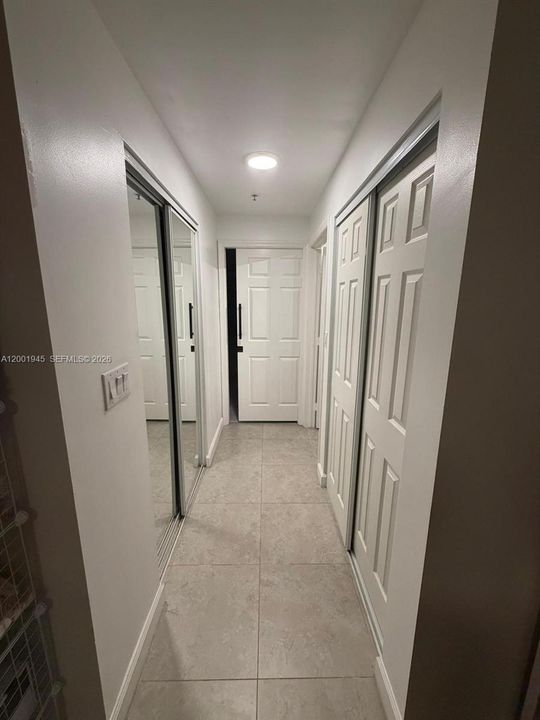 Active With Contract: $385,000 (2 beds, 2 baths, 1130 Square Feet)