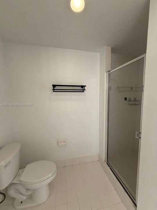 Active With Contract: $385,000 (2 beds, 2 baths, 1130 Square Feet)