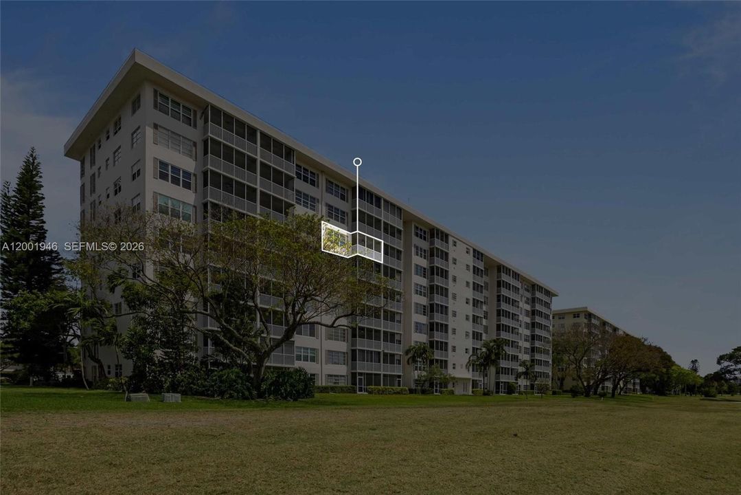 Под контрактом: $159,000 (2 спален, 2 ванн, 1100 Квадратных фут)