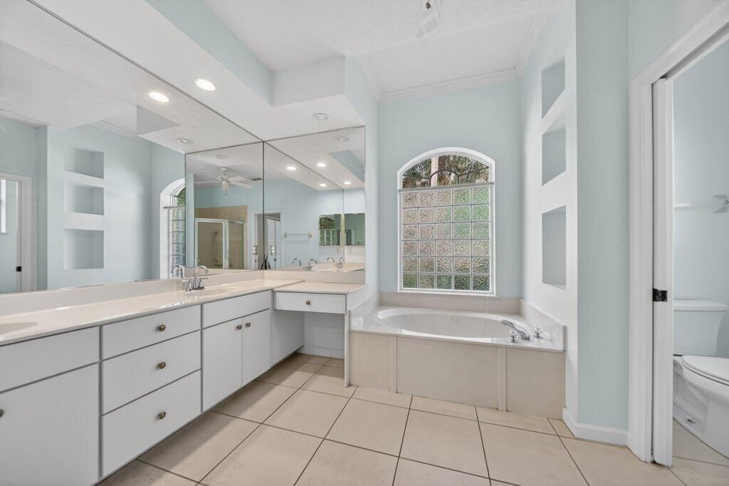 primarybath2.jpg-SMALL