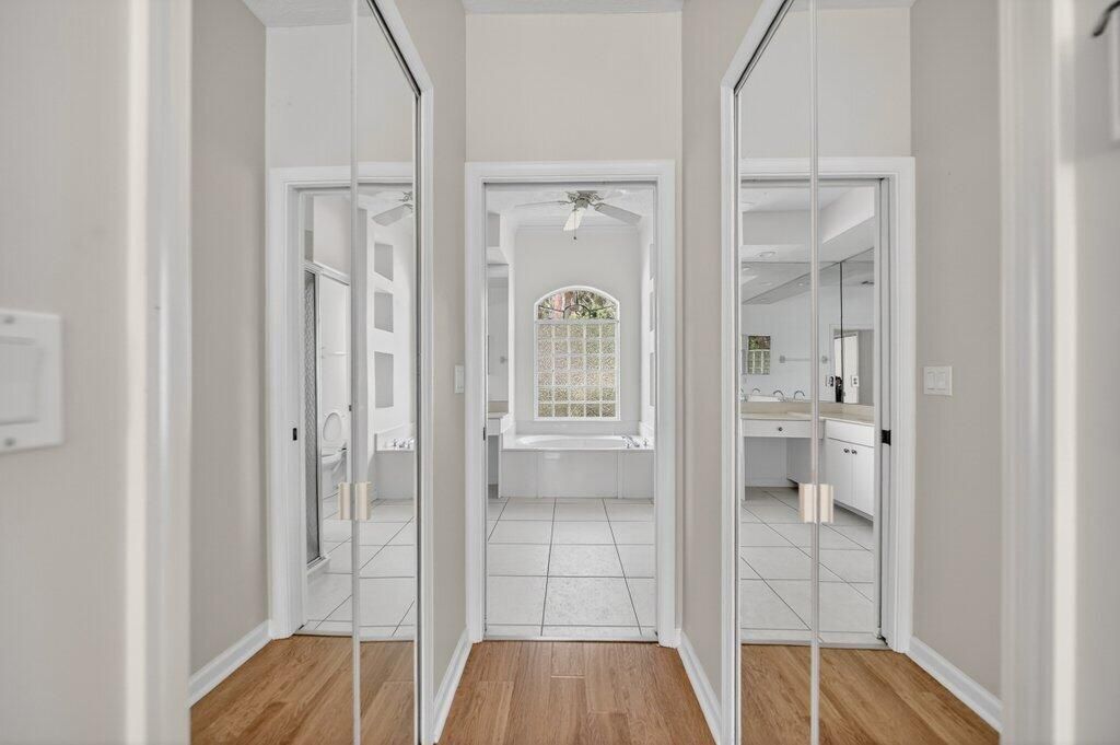 primaryclosets1.jpg-SMALL