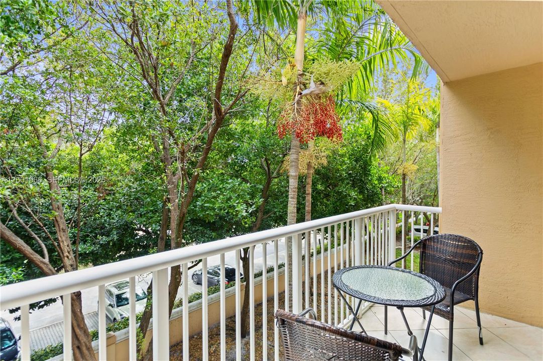 Activo con contrato: $289,900 (2 camas, 2 baños, 1138 Pies cuadrados)