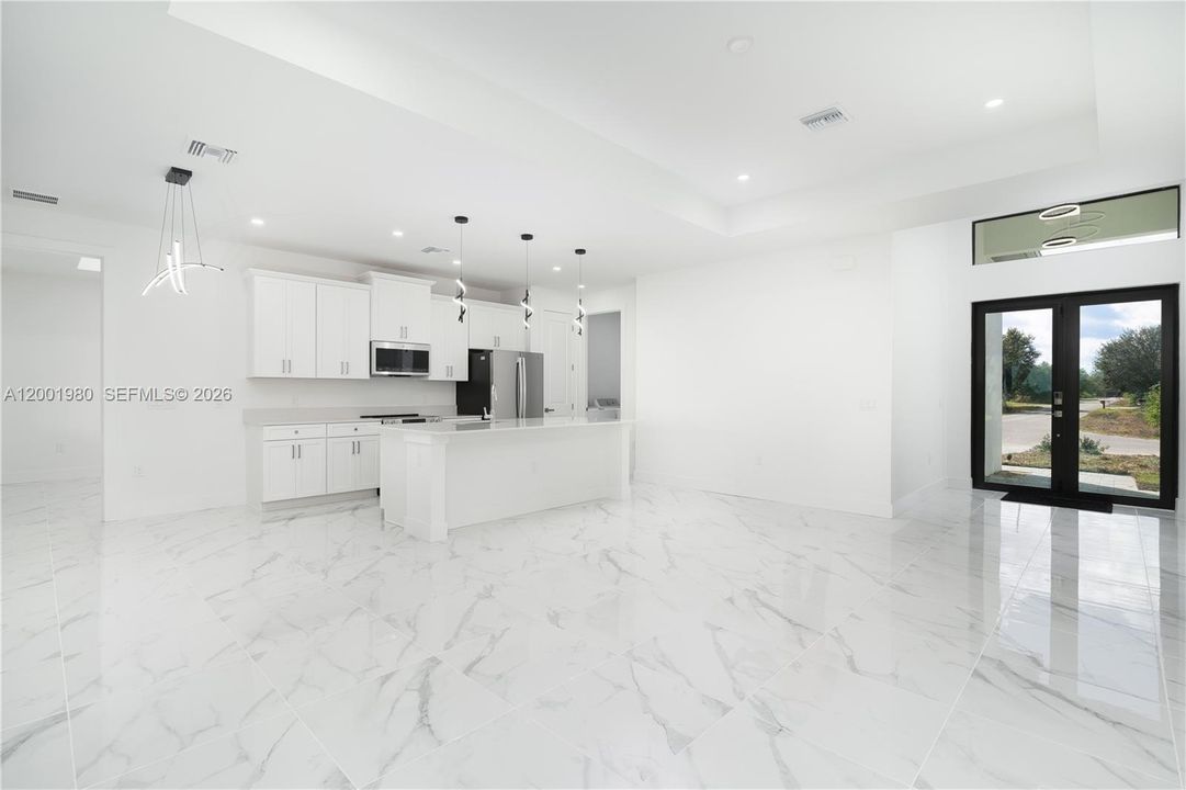 For Sale: $409,900 (4 beds, 2 baths, 2010 Square Feet)