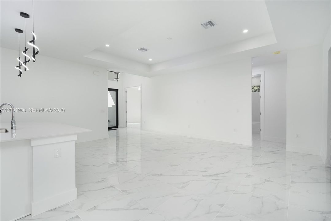 For Sale: $409,900 (4 beds, 2 baths, 2010 Square Feet)